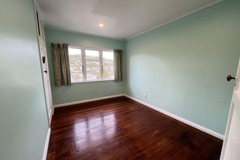 Photo of property in 1 Wavell Street, Karori, Wellington, 6012