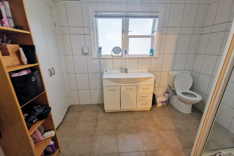 Photo of property in 1/17 Clifton Terrace, Kelburn, Wellington, 6012