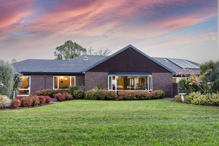 Photo of property in 32 Brigham Drive, Halswell, Christchurch, 8025