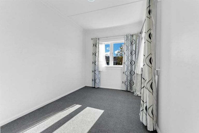Photo of property in 11b Inver Street, Glen Eden, Auckland, 0602