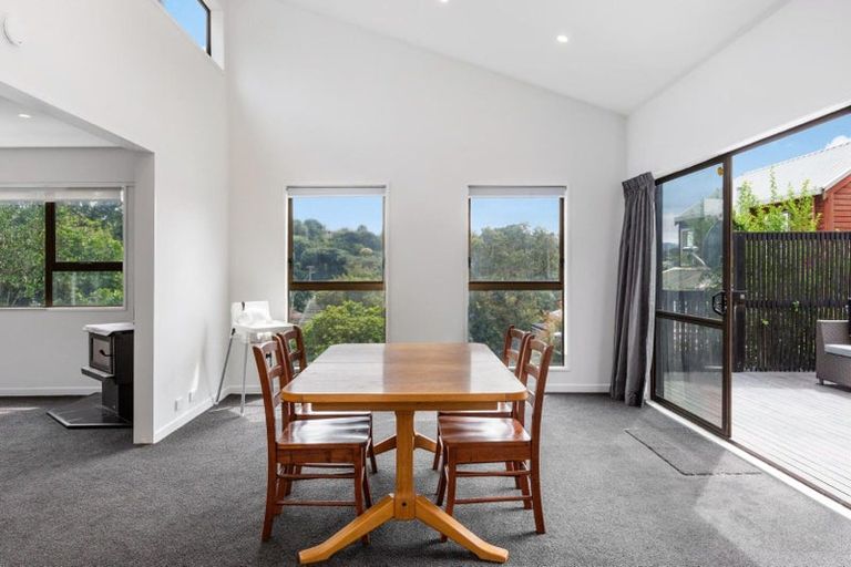 Photo of property in 3 Oak Avenue, Paremata, Porirua, 5024