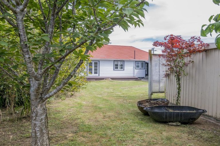 Photo of property in 13 Saint Annes Street, Levin, 5510