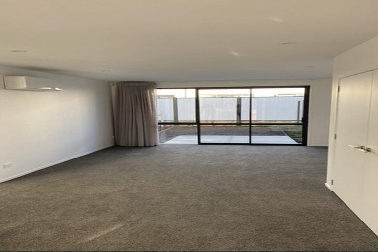 Photo of property in 11 Ara Kataraina, Mangere, Auckland, 2022