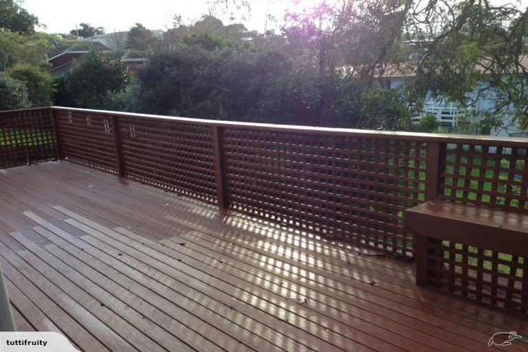 Photo of property in 2/20a Chivalry Road, Glenfield, Auckland, 0629