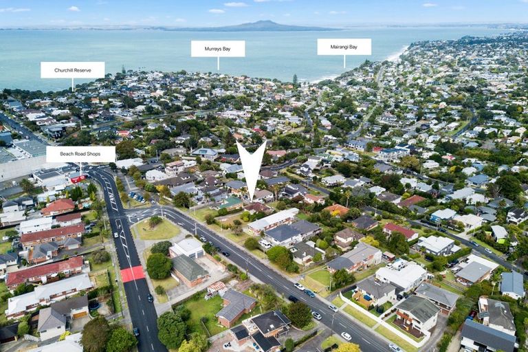 Photo of property in 16 Knights Road, Rothesay Bay, Auckland, 0630