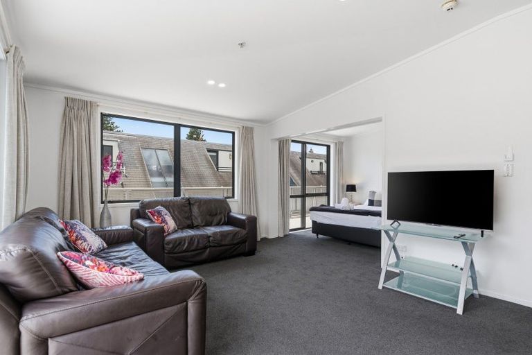 Photo of property in Atlas Apartments, 49 Maunganui Road, Mount Maunganui, 3116