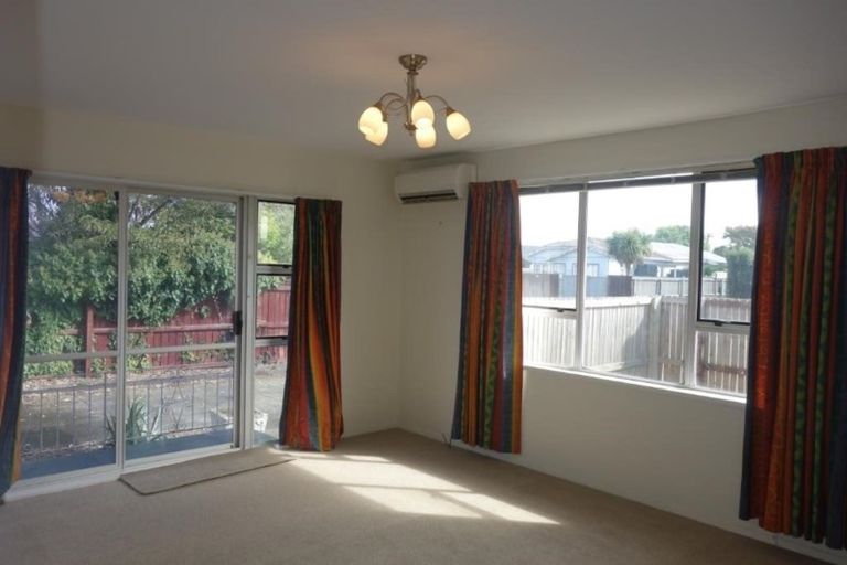 Photo of property in 1/155 Bowhill Road, New Brighton, Christchurch, 8083