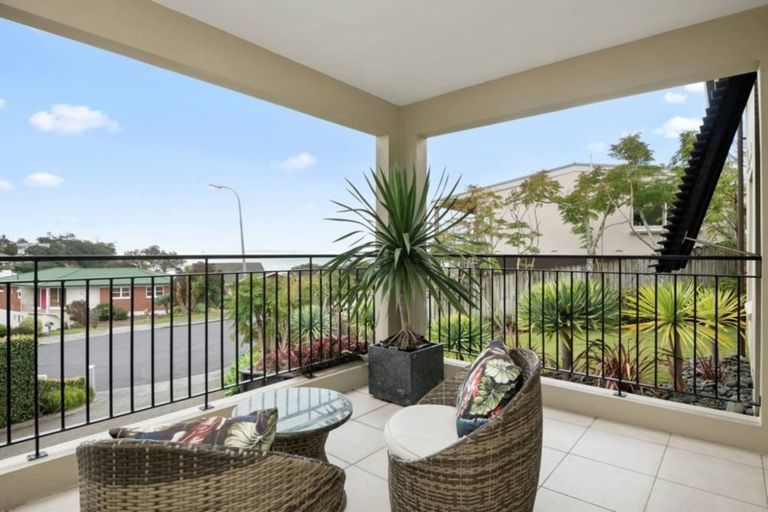 Photo of property in 4a Cleary Terrace, Cockle Bay, Auckland, 2014