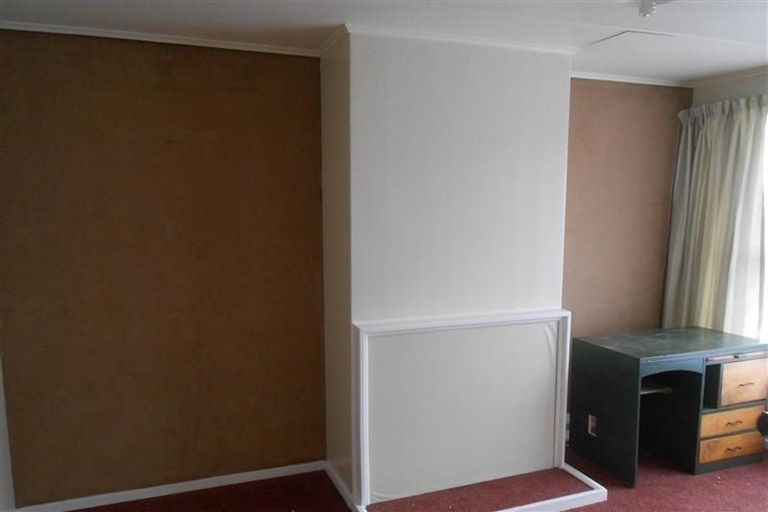 Photo of property in 8 Turkington Street, Tawa, Wellington, 5028