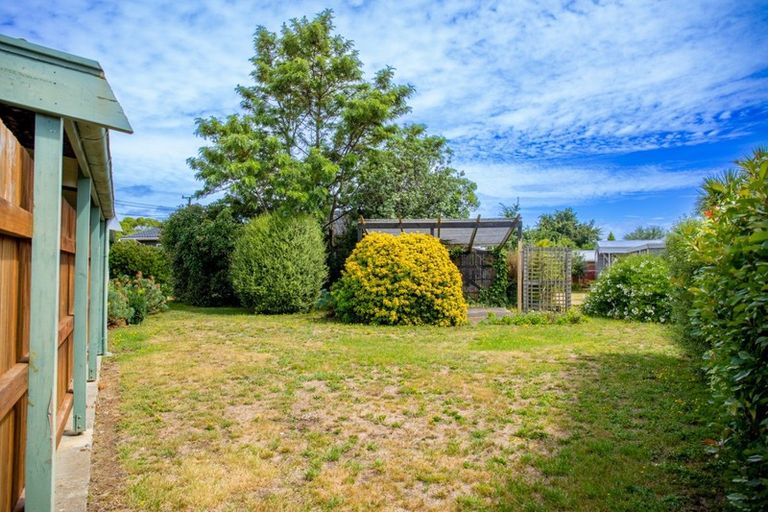 Photo of property in 63 Strasbourge Street, Martinborough, 5711