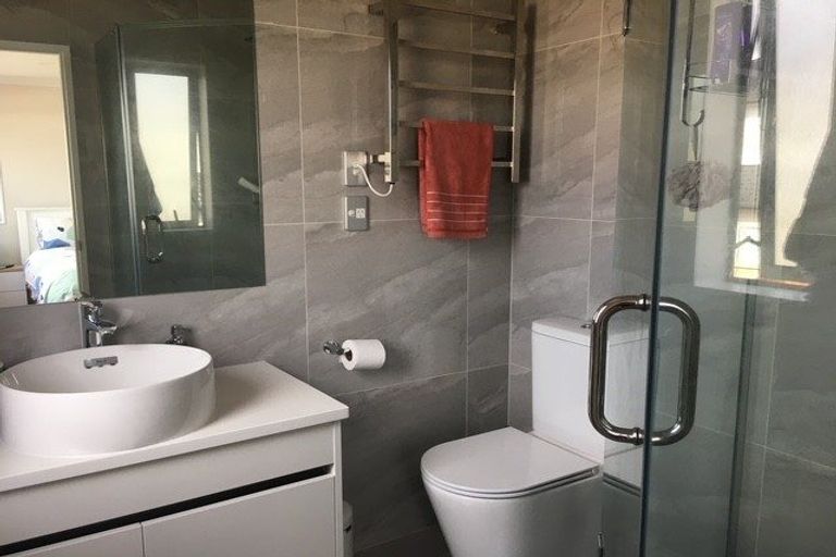 Photo of property in 16 Hikuawa Road, Flat Bush, Auckland, 2019