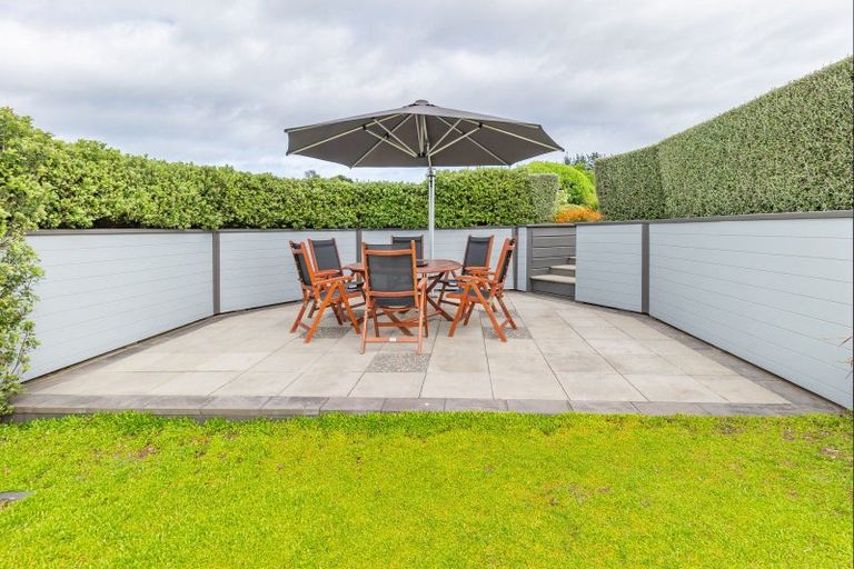 Photo of property in 43 Ohau Terraces, Ohau, Levin, 5570