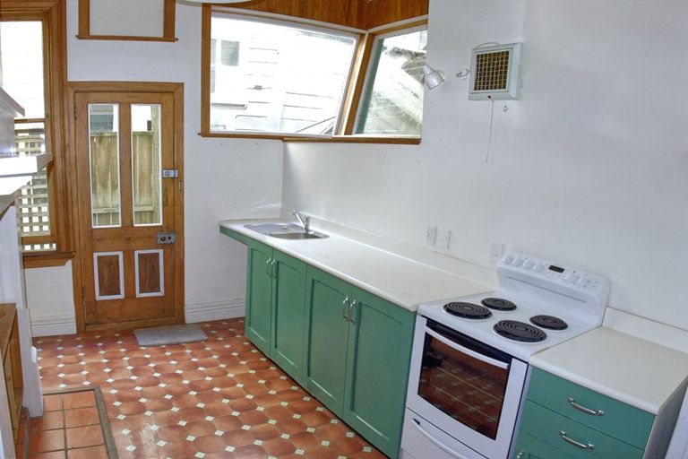 Photo of property in 300 Tinakori Road, Thorndon, Wellington, 6011