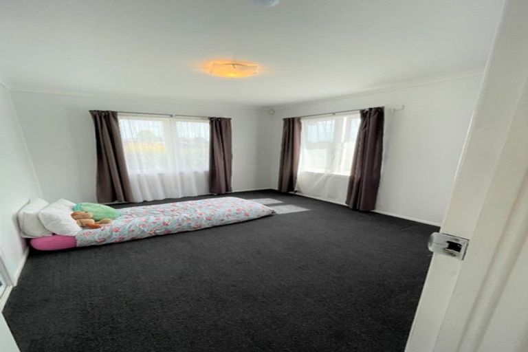 Photo of property in 25 Portadown Avenue, Pakuranga Heights, Auckland, 2010