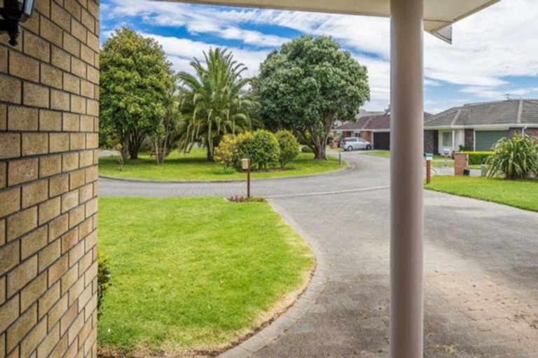 Photo of property in 11 Manly Garden, Paraparaumu Beach, Paraparaumu, 5032