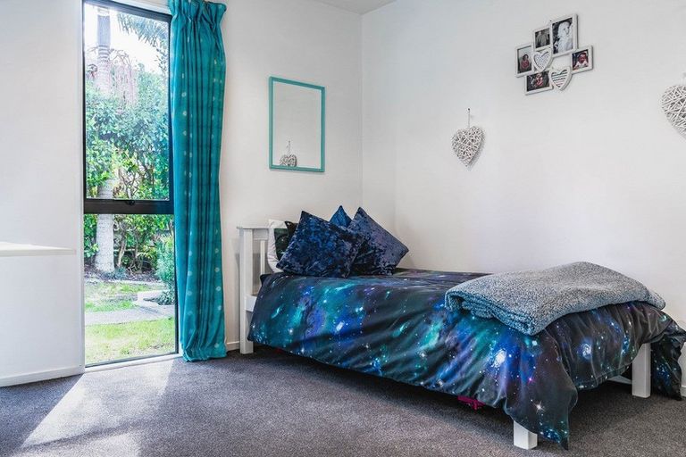 Photo of property in 37 Blue Heron Rise, Stanmore Bay, Whangaparaoa, 0932