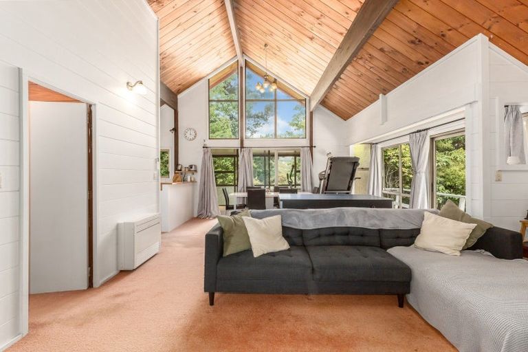 Photo of property in 1142 Moonshine Road, Judgeford, Porirua, 5381