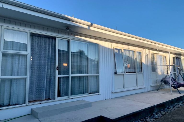 Photo of property in 2/17 Torrens Road, Hillmorton, Christchurch, 8024