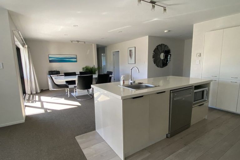 Photo of property in 8 Waimarama Street, Waikawa, Picton, 7220