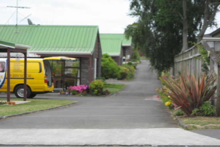 Photo of property in 65b Queen Street, Pukekohe, 2120