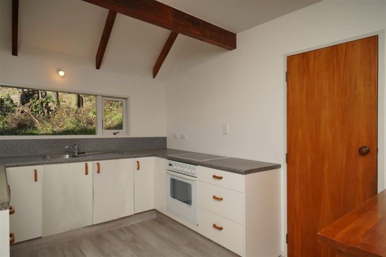 Photo of property in 4 Ball Lane, Redcliffs, Christchurch, 8081