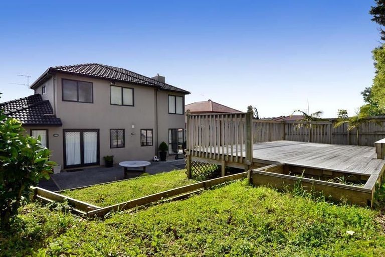 Photo of property in 53 Nimstedt Avenue, Oteha, Auckland, 0632