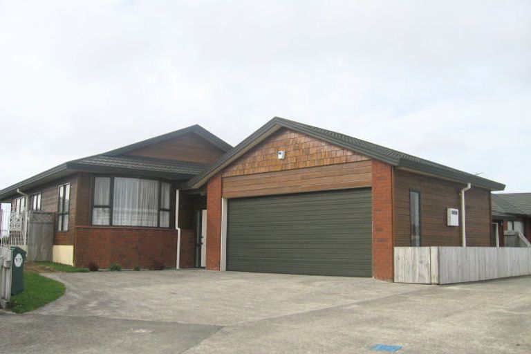 Photo of property in 1/7 Banksia Grove, Maungaraki, Lower Hutt, 5010
