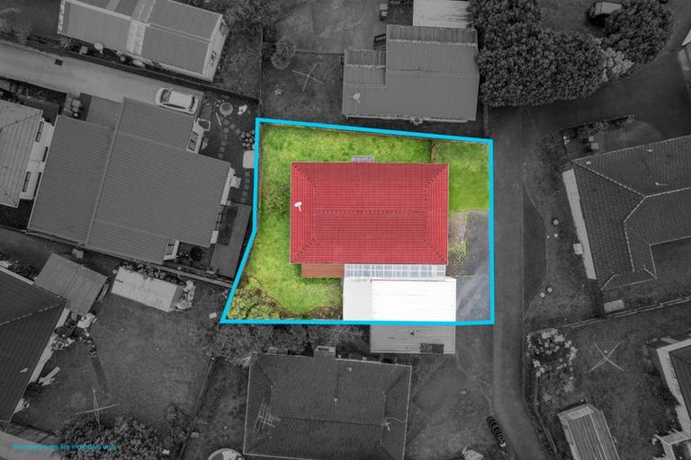 Photo of property in 2/17 Anglers Way, Wattle Downs, Auckland, 2102