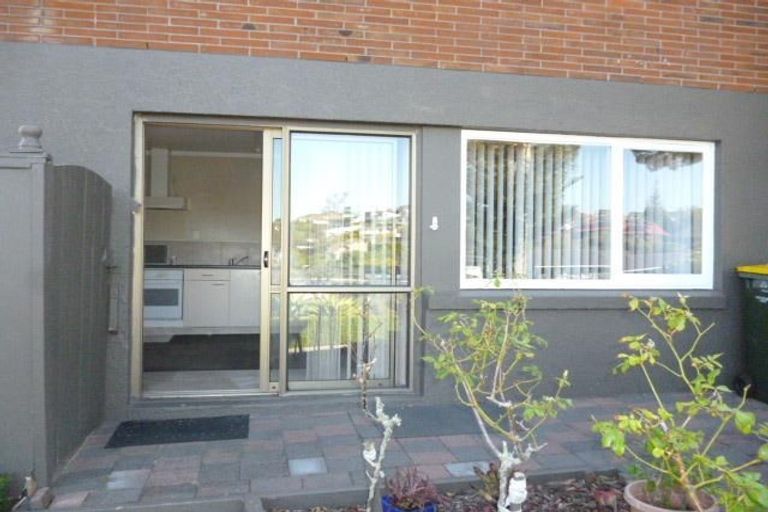 Photo of property in 15 Cheriton Road, Mellons Bay, Auckland, 2014