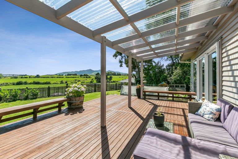 Photo of property in 35a Carthew Street, Okato, 4335