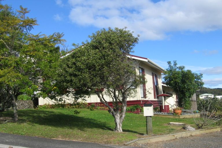 Photo of property in 15 Tui Grove, Paihia, 0200