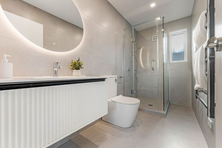 Photo of property in 6b Kaimai Avenue, Massey, 0614