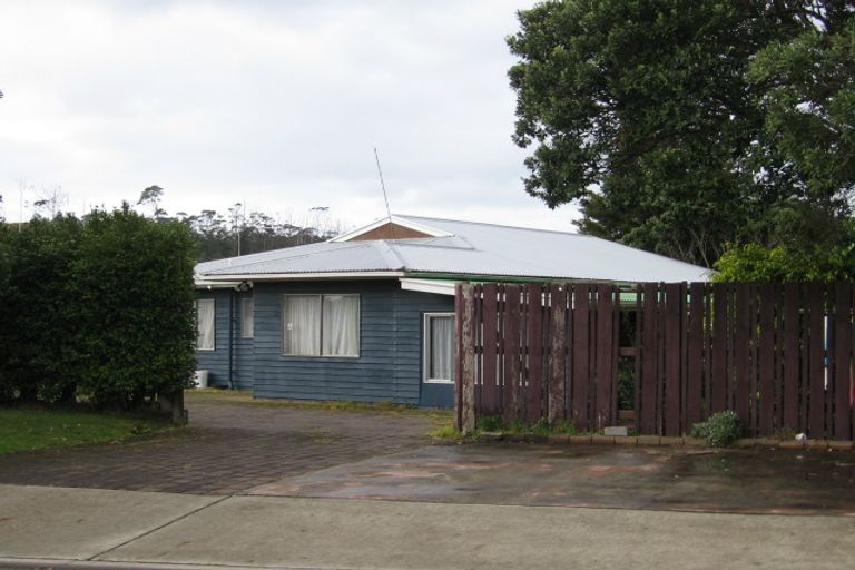 Photo of property in 10 Stillwater Crescent, Stillwater, Silverdale, 0993