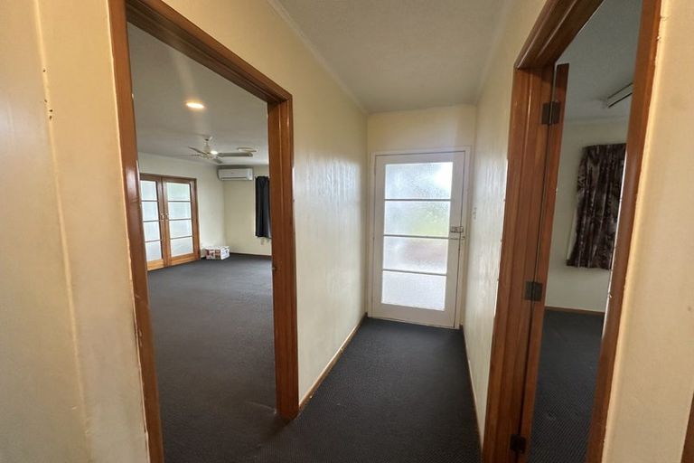 Photo of property in 3 Manapouri Place, Pakuranga Heights, Auckland, 2010