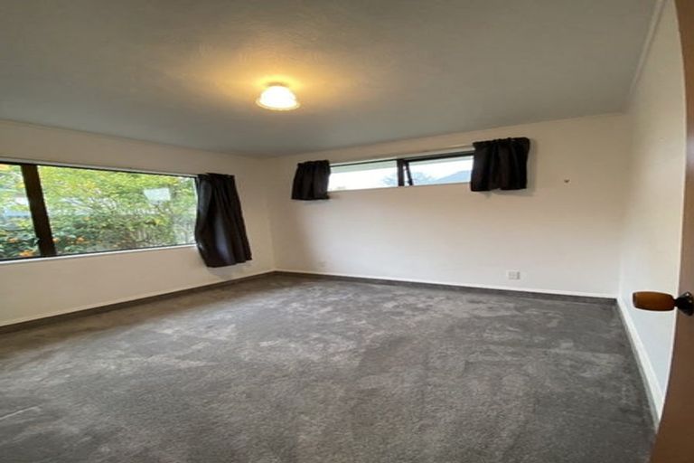 Photo of property in 2/8 Duart Road, Havelock North, 4130