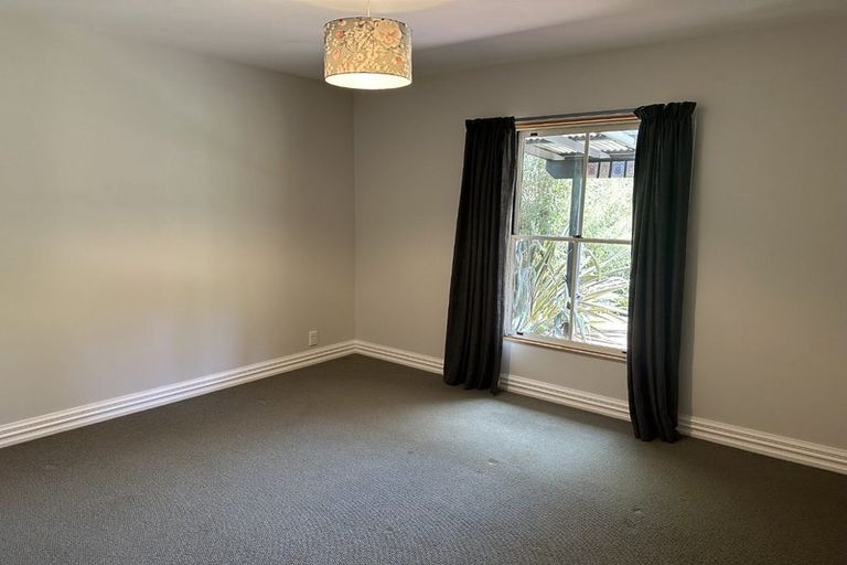 Photo of property in 98 Rahui Road, Otaki, 5512