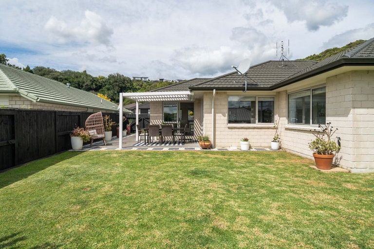 Photo of property in 14 Rochfort Crescent, Pyes Pa, Tauranga, 3112