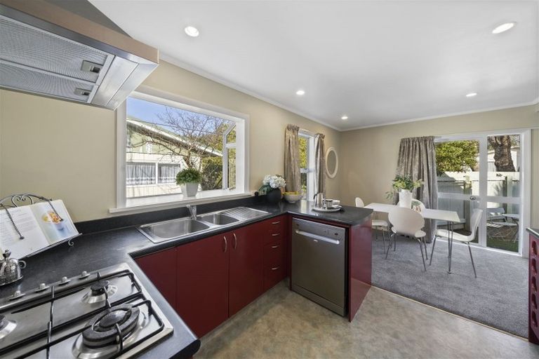 Photo of property in 24 Mcgowan Road, Wainuiomata, Lower Hutt, 5014