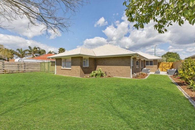 Photo of property in 691 Grenada Street, Papamoa Beach, Papamoa, 3118