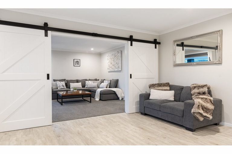 Photo of property in 2 Moira Close, Welcome Bay, Tauranga, 3175