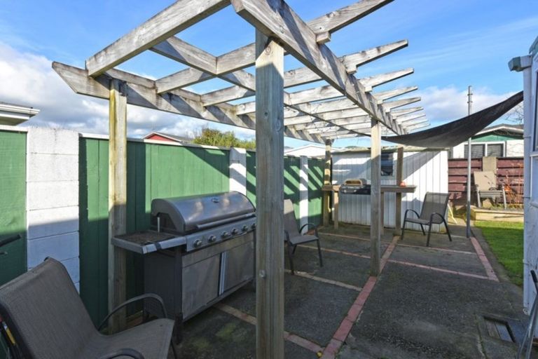 Photo of property in 20 Montana Road, Totara Park, Upper Hutt, 5018