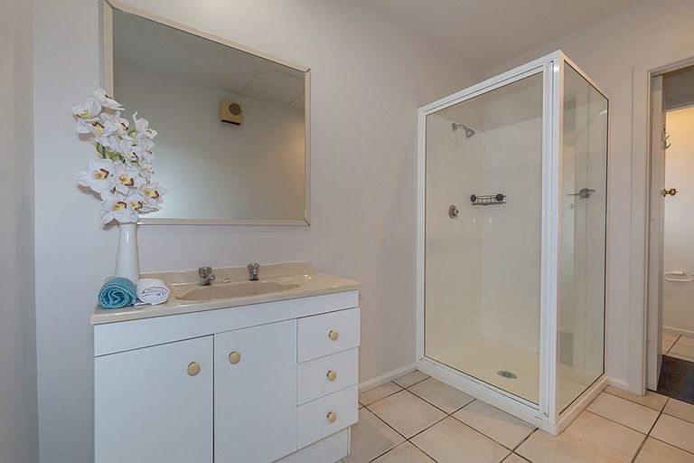 Photo of property in 72 Hounslow Street, Ilam, Christchurch, 8041