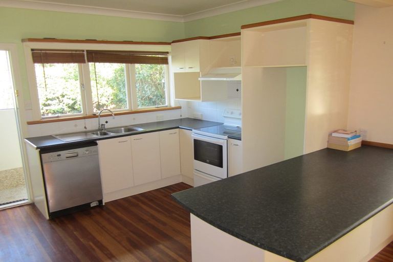 Photo of property in 1/3 Aorangi Place, Birkenhead, Auckland, 0626