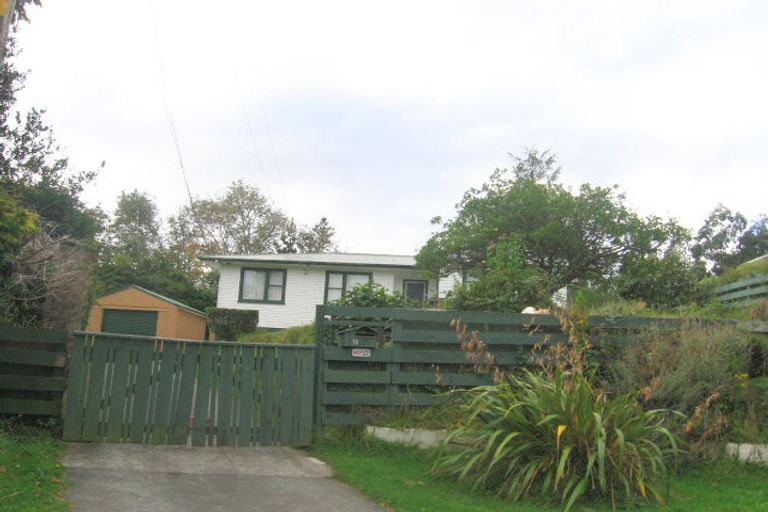 Photo of property in 13 Gawler Grove, Wainuiomata, Lower Hutt, 5014