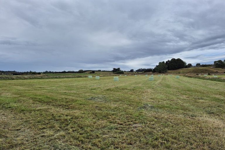 Photo of property in 223 Kaitangata Highway, Stirling, 9231