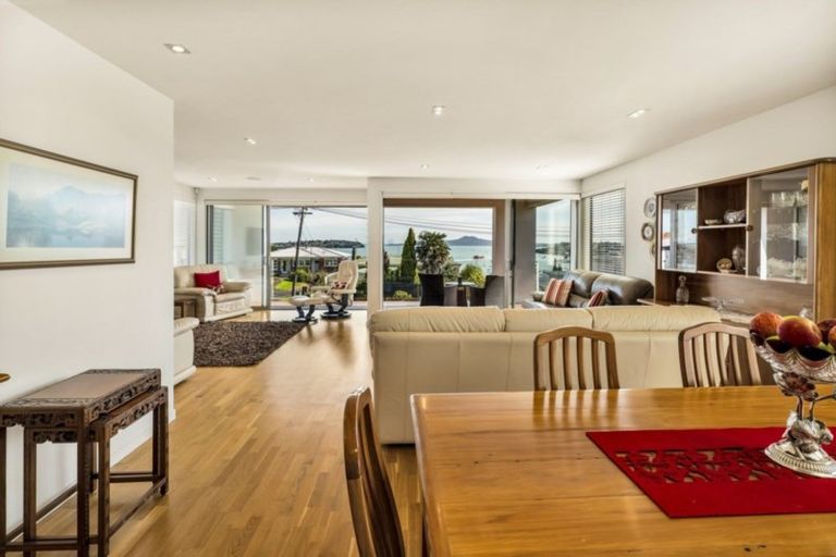 Photo of property in 38 Takutai Avenue, Bucklands Beach, Auckland, 2012