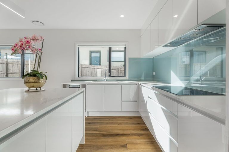 Photo of property in 21a Brixton Road, Manly, Whangaparaoa, 0930