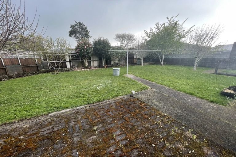 Photo of property in 13 Kowhai Street, Inglewood, 4330