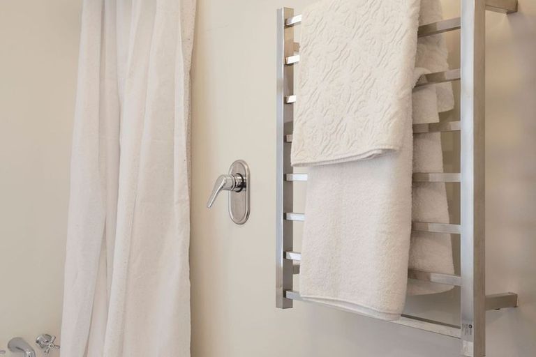 Photo of property in 175 Gladstone Road, Dalmore, Dunedin, 9010