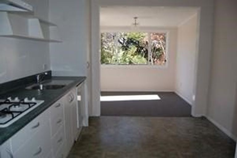 Photo of property in 2/117 Frankley Road, Frankleigh Park, New Plymouth, 4310